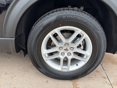 New 2026 Ford Explorer Active image 12