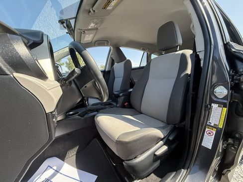Used 2015 Toyota RAV4 LE FWD image 7