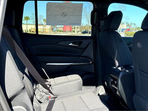 New 2026 Chevrolet Traverse LT w/ Driver Confidence Package image 10