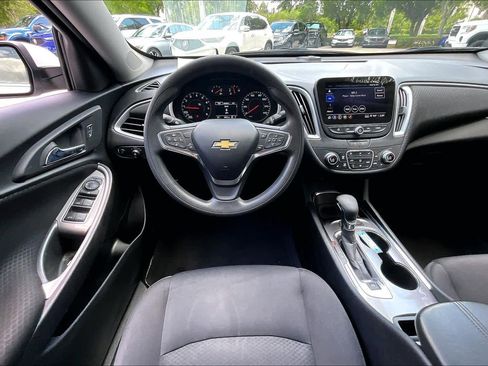 Used 2024 Chevrolet Malibu LT FWD image 6
