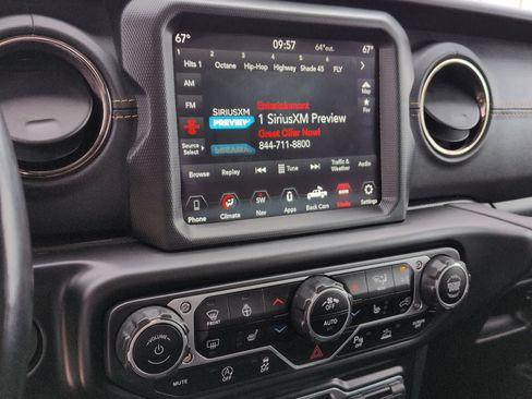 Used 2022 Jeep Gladiator Overland AWD/4WD image 26