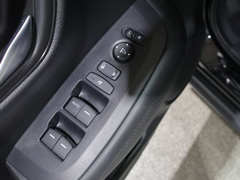 Used 2024 Honda HR-V LX image 12
