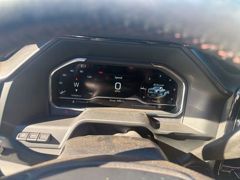 Used 2024 GMC Sierra 2500 AT4X image 33