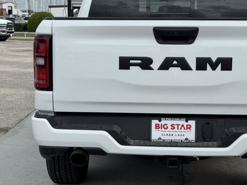 New 2026 RAM 1500 Express AWD/4WD image 11