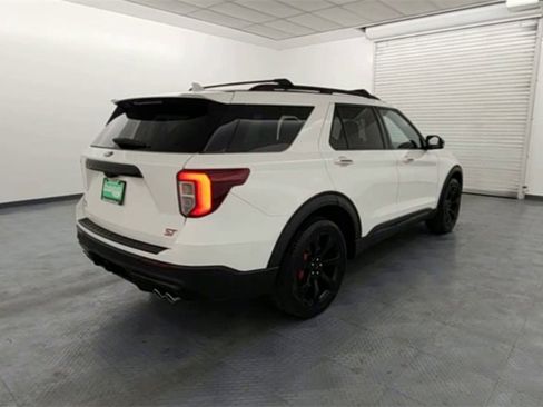 Used 2022 Ford Explorer ST w/ Equipment Group 401A image 8