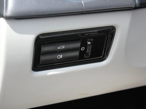 Used 2013 Jaguar XJ AWD image 12