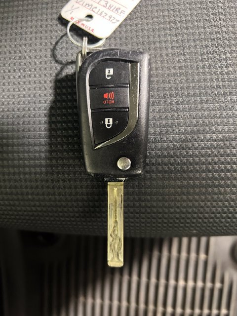 Used 2021 Toyota RAV4 LE FWD image 25