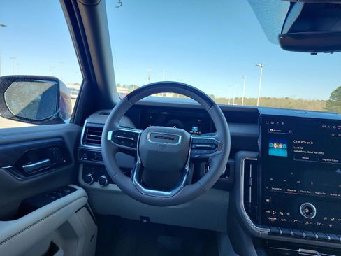 New 2026 GMC Yukon Denali w/ Denali Reserve Package image 13