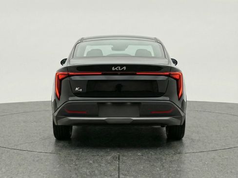 Used 2025 Kia K4 LXS image 7