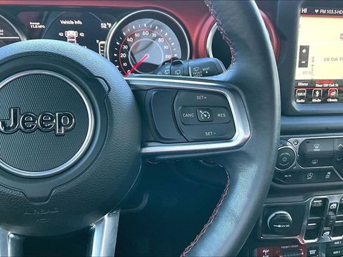 Used 2018 Jeep Wrangler Unlimited Rubicon AWD/4WD image 26
