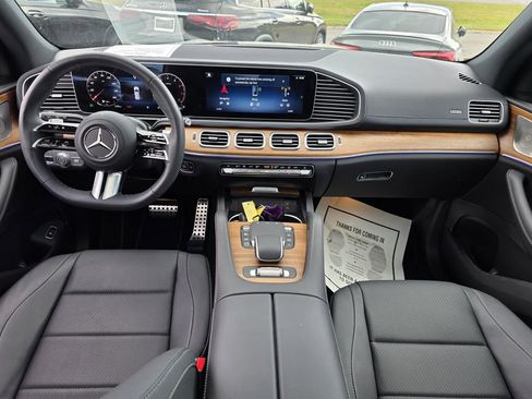 Certified 2025 Mercedes-Benz GLS 450 4MATIC image 27