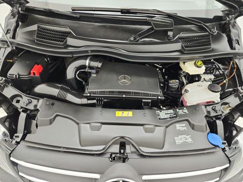 Used 2023 Mercedes-Benz Metris image 15