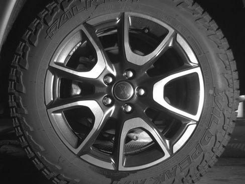 Used 2025 Jeep Compass Trailhawk AWD/4WD image 17