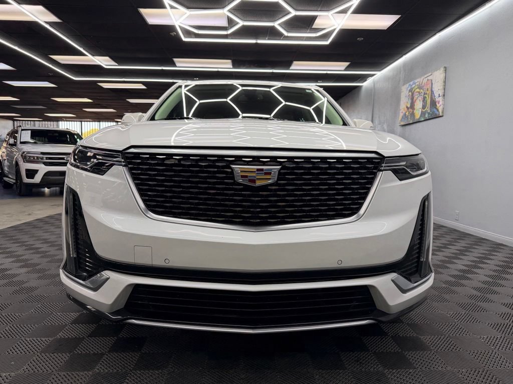 Used 2020 Cadillac XT6 Premium Luxury FWD image 3