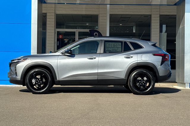 New 2026 Chevrolet Trax LT w/ Driver Confidence Package FWD image 12