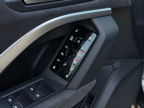 New 2025 Audi SQ5 Premium Plus image 20