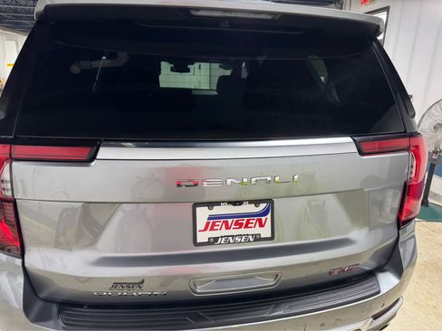 Certified 2025 GMC Yukon Denali image 29