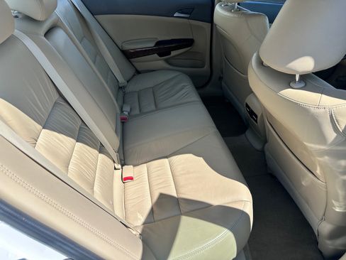 Used 2010 Honda Accord EX-L image 8