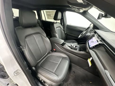 New 2026 Jeep Cherokee Overland image 27