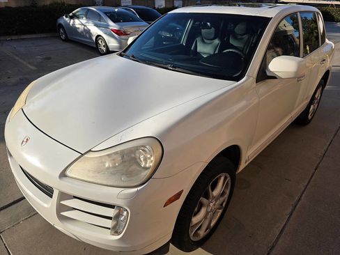 Used 2009 Porsche Cayenne S image 3