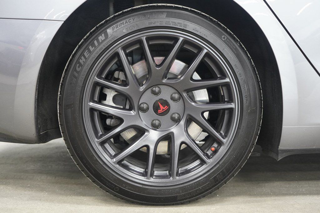 Used 2025 Tesla Model 3 Long Range RWD image 33