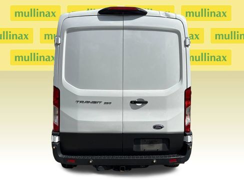 Used 2020 Ford Transit 250 Medium Roof RWD image 27