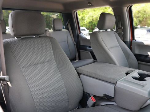 Used 2017 Ford F150 XLT w/ Equipment Group 302A Luxury AWD/4WD image 31