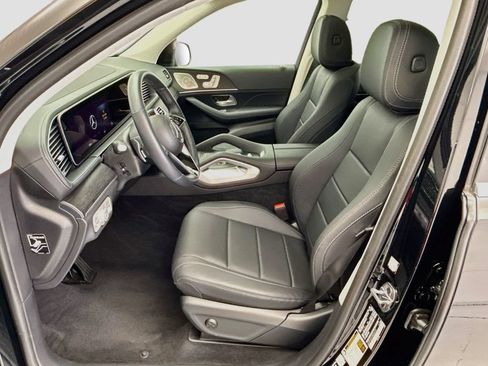 Certified 2026 Mercedes-Benz GLS 450 4MATIC image 18