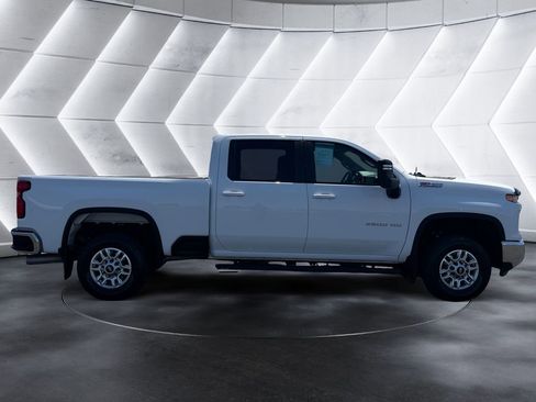 Certified 2024 Chevrolet Silverado 2500 LT w/ Convenience Package AWD/4WD image 6