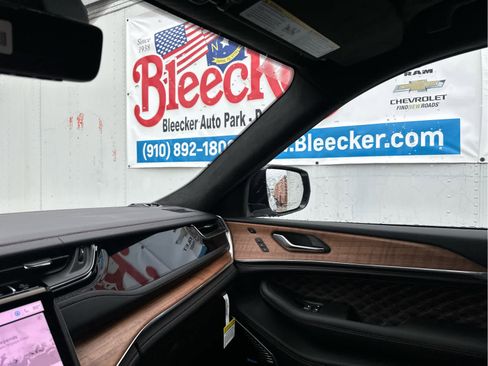 New 2025 Jeep Grand Cherokee L Summit image 40