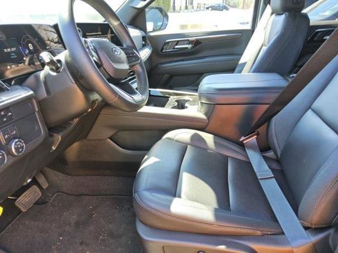 Used 2025 Chevrolet Tahoe Z71 image 6