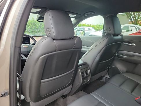 Certified 2025 Cadillac XT4 Premium Luxury FWD image 16