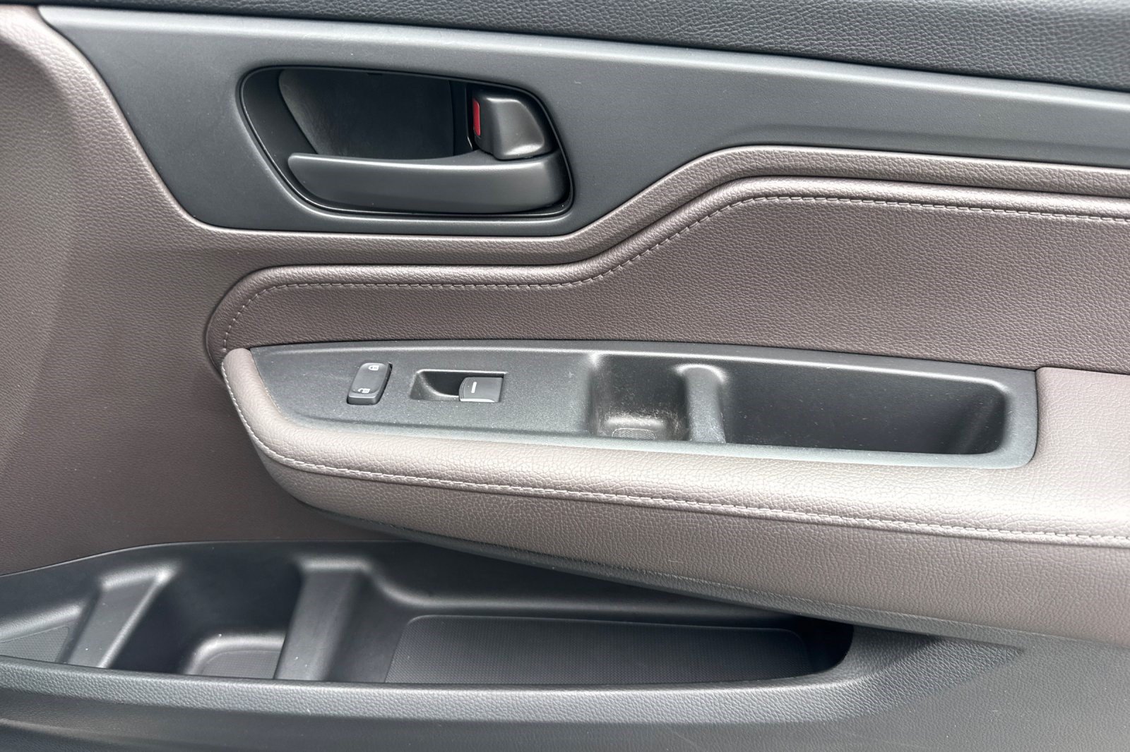 Used 2018 Honda Odyssey EX-L image 23