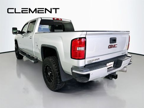 Used 2019 GMC Sierra 2500 Denali w/ Duramax Plus Package image 10