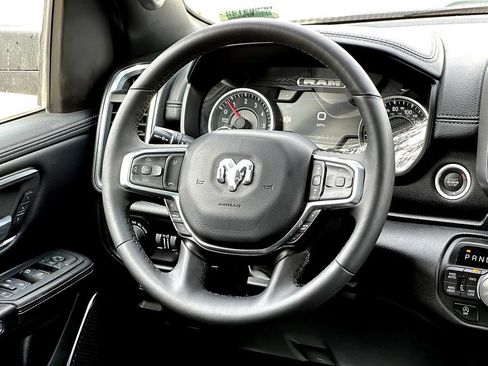 Used 2025 RAM 1500 Laramie AWD/4WD image 33