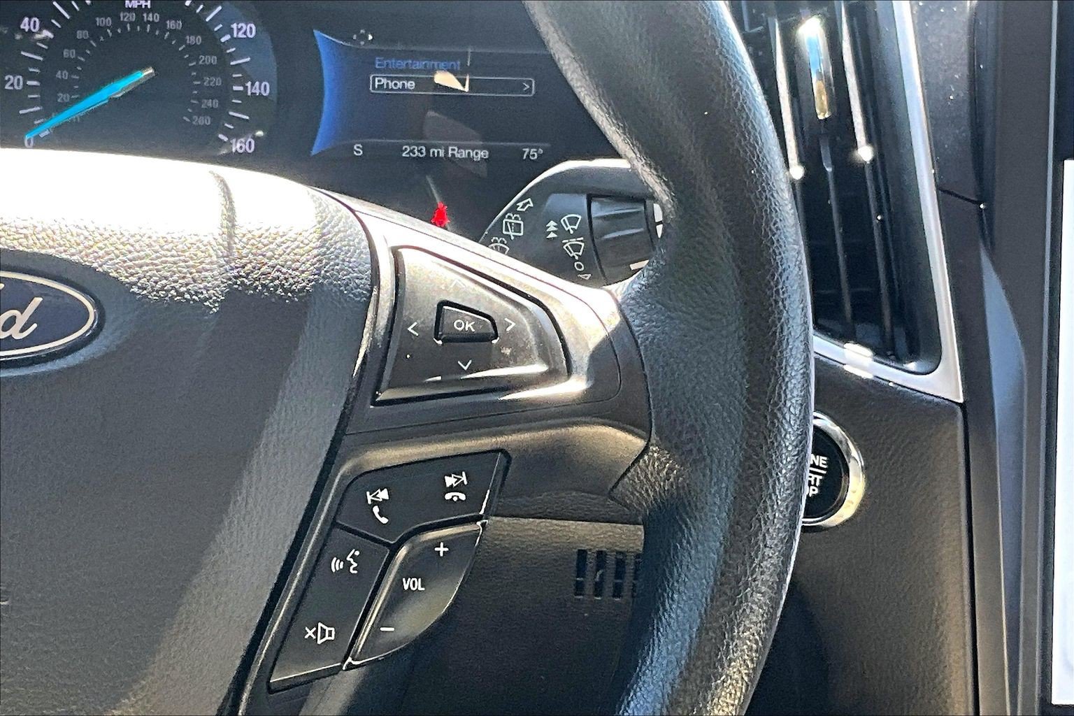 Used 2023 Ford Edge SE AWD/4WD image 24