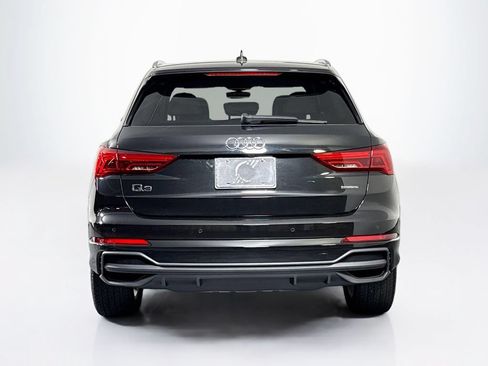 Used 2023 Audi Q3 2.0T Premium w/ Convenience Package AWD/4WD image 4