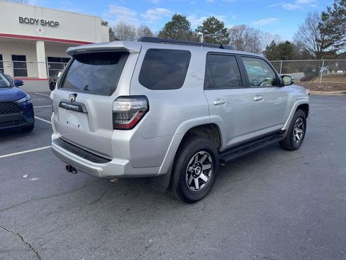 Used 2024 Toyota 4Runner TRD Off-Road Premium image 10