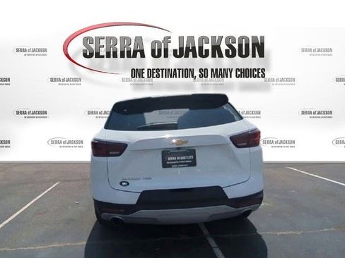 Used 2025 Chevrolet Blazer LT image 8