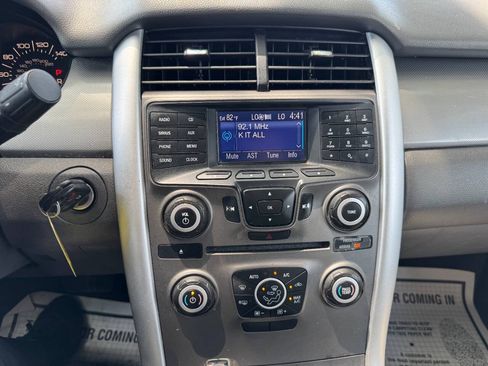 Used 2013 Ford Edge SEL FWD image 21