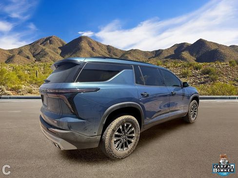 Used 2024 Chevrolet Traverse Z71 w/ Enhanced Driving Package AWD/4WD image 4