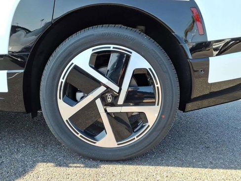 New 2026 Hyundai Ioniq 9 Limited w/ Tow & Go Package image 15