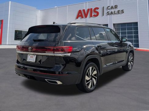 Used 2025 Volkswagen Atlas SE FWD image 6