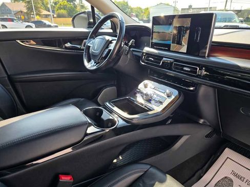 Used 2022 Lincoln Nautilus Reserve w/ Equipment Group 202A image 25