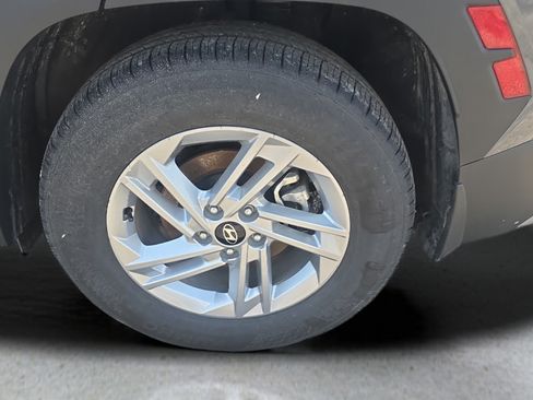 Used 2025 Hyundai Tucson SE FWD image 31