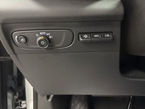 Used 2023 Buick Envision Avenir AWD/4WD image 22