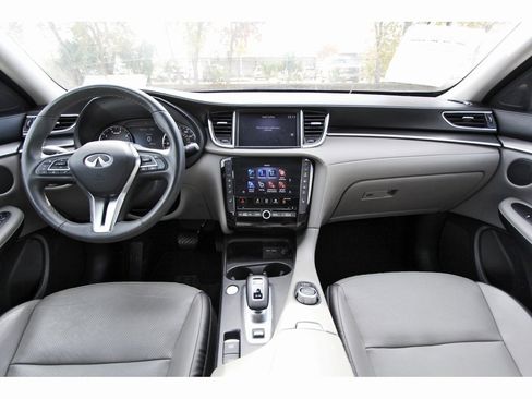 Used 2023 INFINITI QX50 Luxe image 9