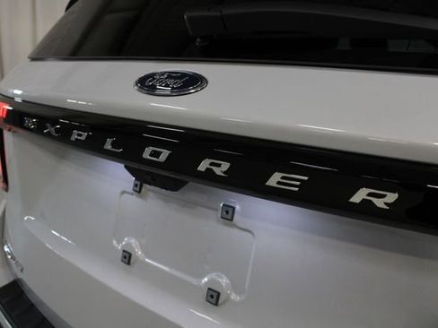 New 2026 Ford Explorer Active w/ Active Comfort Package image 31