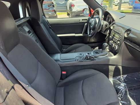 Used 2015 MAZDA MX-5 Miata Sport RWD image 9