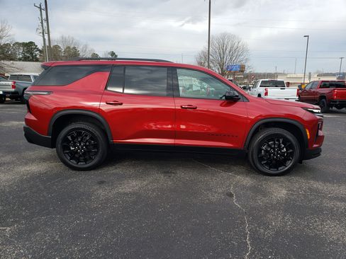 New 2026 Chevrolet Traverse LT w/ Midnight/Sport Edition image 5